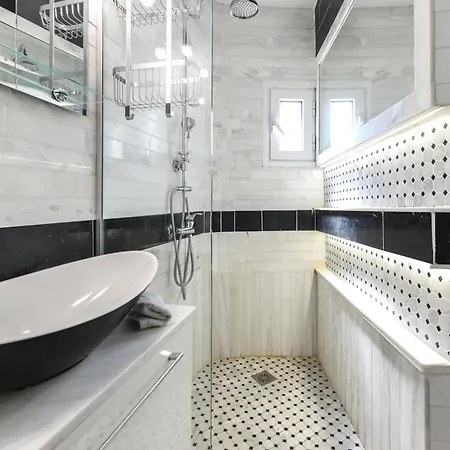 Luxurious Penthouse With Jacuzzi * Athens